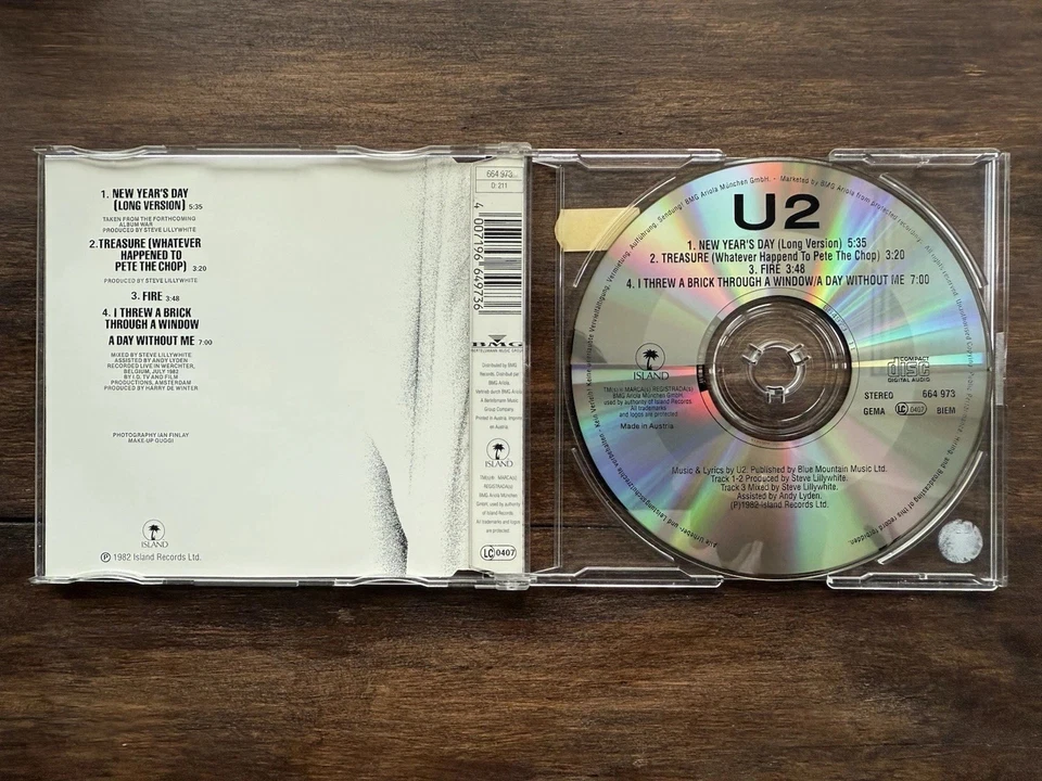 U2 News Year's Day CD Single Maxi-CD - Bild 2 von 4