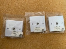 SAC electronics Single IEC Wall Socket, Non-Isolated x3 white aerial wall socket