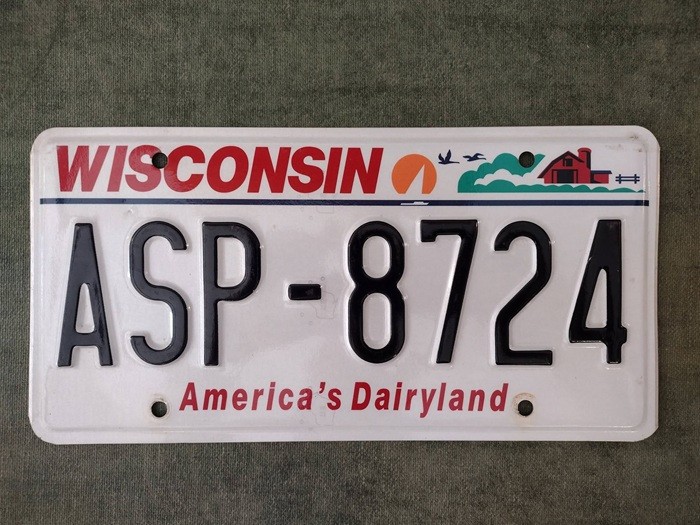 *99 CENT SALE* 2022 Wisconsin License Plate # ASP 7824 Snake Reptile Dairy Farm