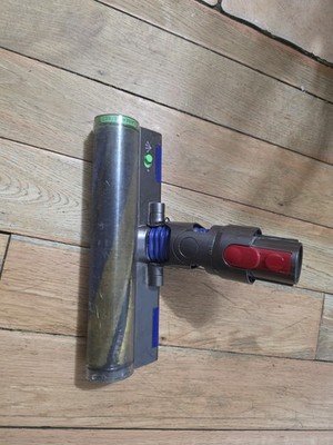  Dyson V15 DETECT , V11 =Genuine Laser Slim Fluffy  (ONLY PARTS)