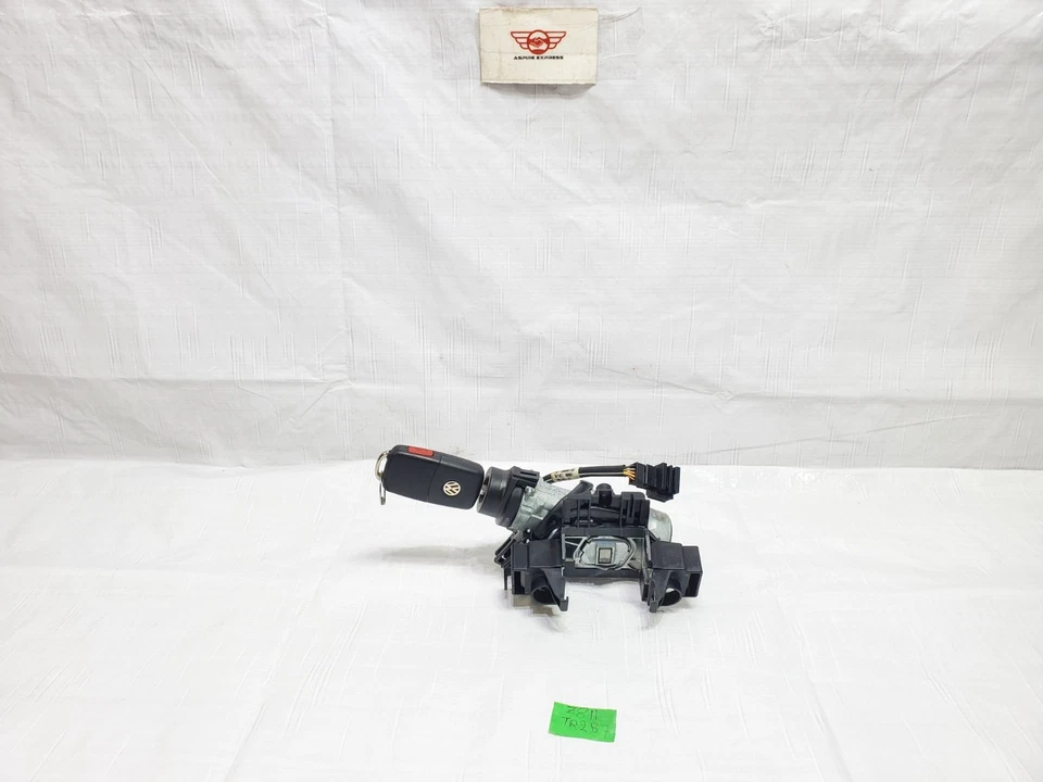 Cilindro de bloqueo interruptor de encendido Volkswagen Beetle 2012-2019 con llaves OEM 5C6905841 Foto 4 de 4