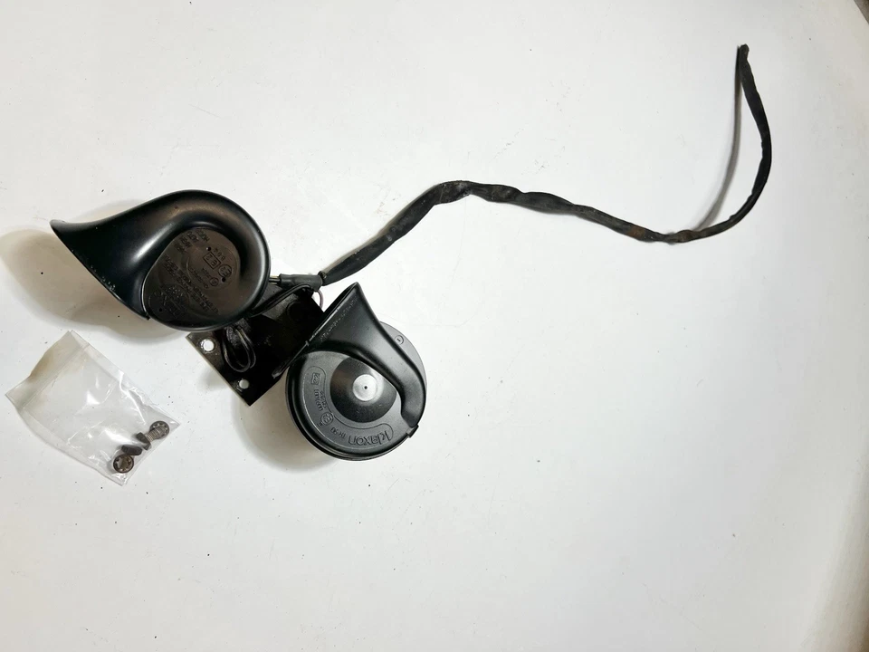 Jaguar Series 3 XJ6 1987 Vanden Plas XJS par de bocinas altas bajas de fábrica OEM 74 k Foto 2 de 4