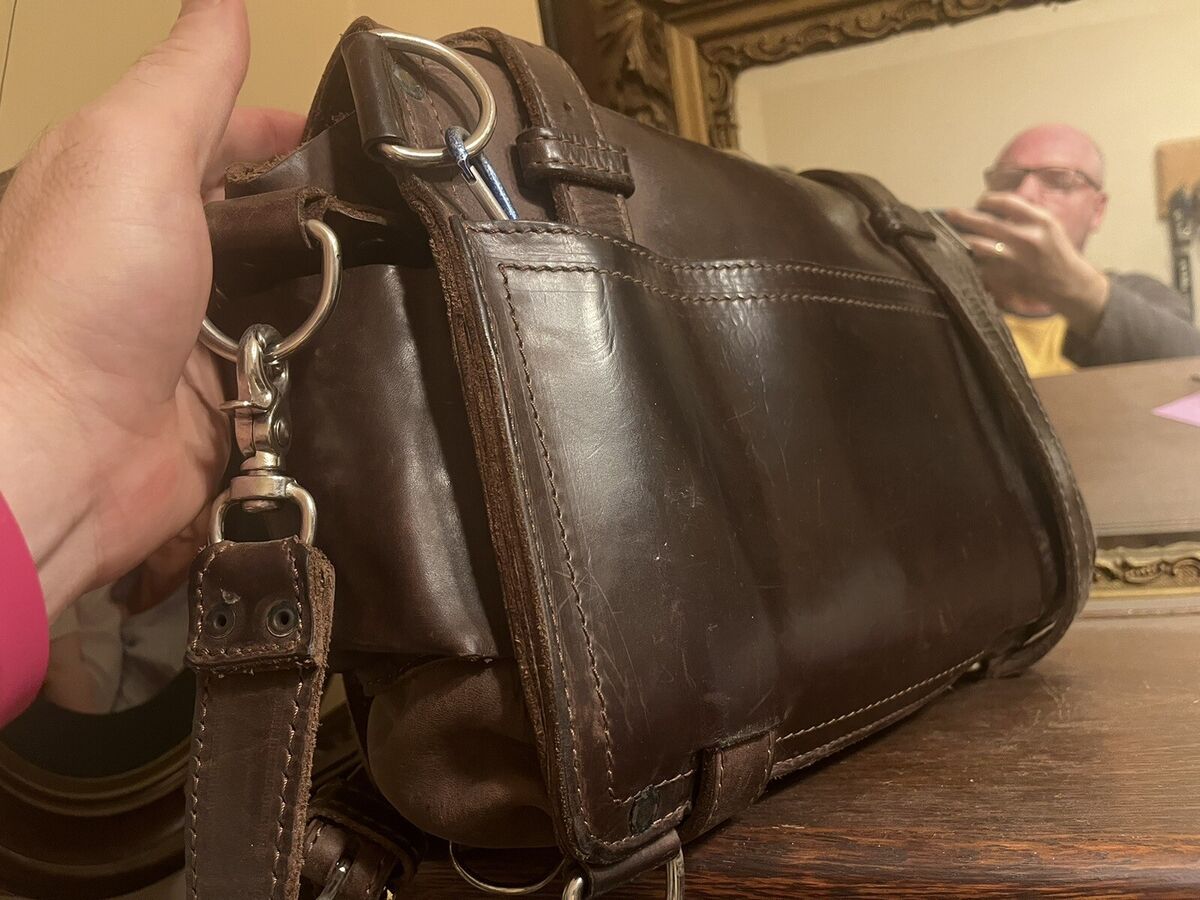 Saddleback Leather Original Old Logo Small DCB Suede Lined Saddleback Leather Original Old Logo Small DCB Suede Lined