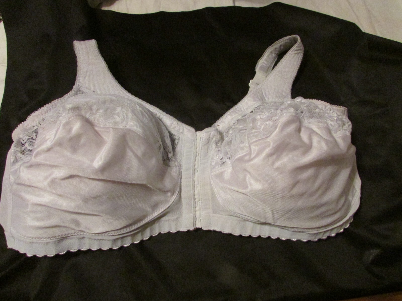 Ladies White Glamorise Bra - Size 48DD | eBay