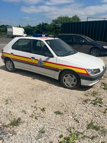 Peugeot 306 XR 1995 - Picture 2 of 3