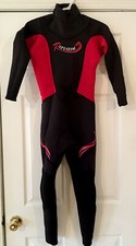 Ravani Youth Medium M Wetsuit Black Red Long Sleeve Surf Dive Swimming Neoprene