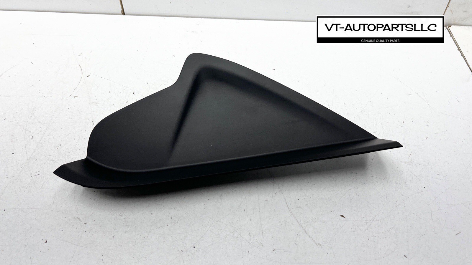 ⭐️2017-2020 MASERATI LEVANTE LEFT DRIVER END DASH TRIM - BLACK 670043359 OEM