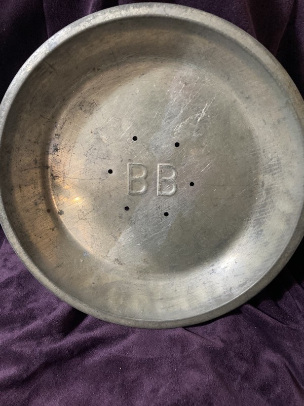 Vintage Blue Bird ~ 9” Metal Pie Pan w/ Vent Holes