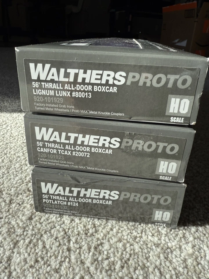 Walthers Proto HO 56’ Thrall All-Door Boxcars, Lignum, Canfor, Potlatch - Image 2 of 4