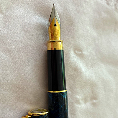 Parker Füllfederhalter marmoriert Blau/Grün Gold Metall mit Clip, Zierteile