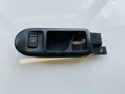 Volkswagen Passat 1997 Power window control (Window Regulator-Wind #1399744-54