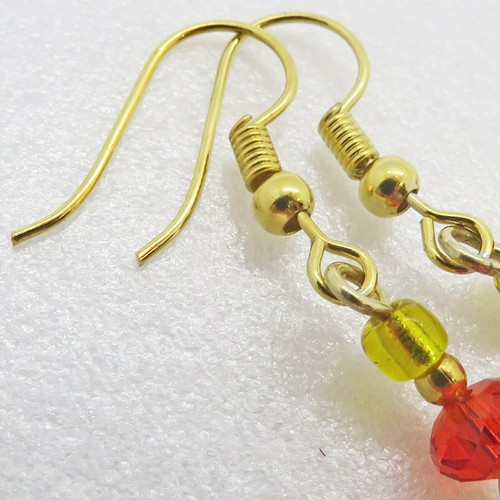 Pendientes de pavo y cuentas de vidrio esmaltado naranja dorado de SoniaMcD - Imagen 3 de 9