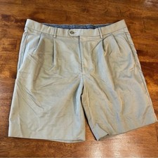 Daniel Cremieux men  s tan golf khaki shorts size 38