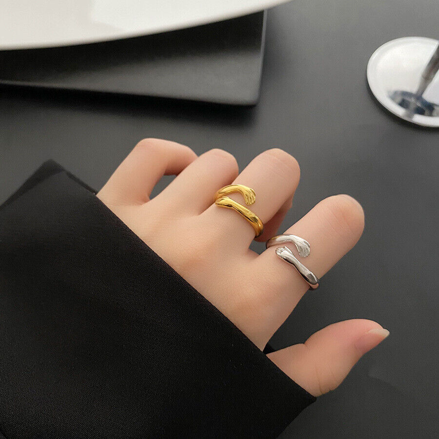 Woman 18k Gold Plated Stainless Steel Hug Love Band Ring Woman 18k Gold Plated Stainless Steel Hug Love Band Ring