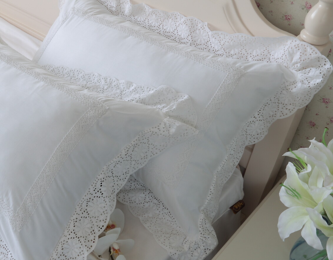 2pcs Cotton Pure White Lace Hallow Out Pillow Cases Cover Shabby