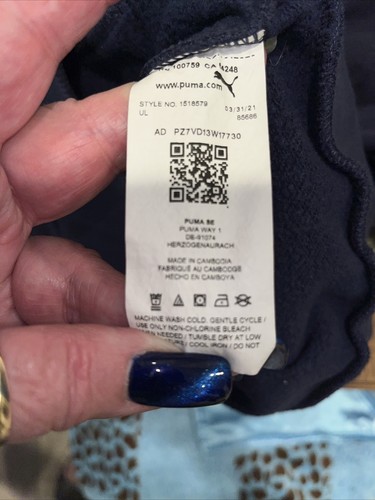 PUMA HOODED SWEATSHIRT / Medium / Pullover / Blue / Kangaroo Pockets - Picture 7 of 8