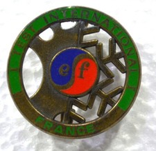 BROCHE ESF ECOLE SKI FRANCE TEST INTERNATIONAL Non signée OCCASION