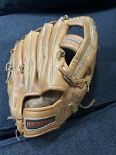 Regent The Saddleback Baseball Mitt