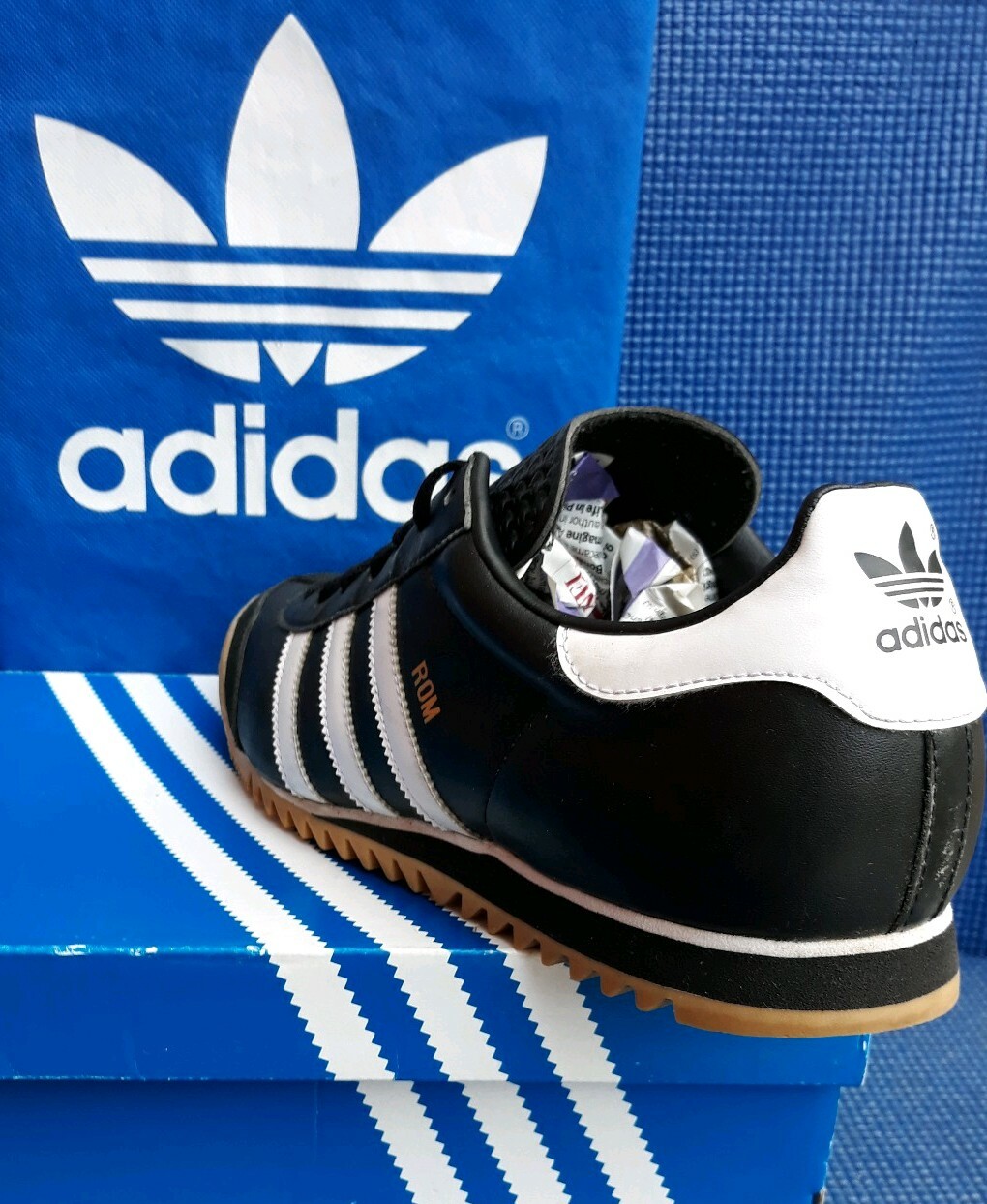 adidas rom blau