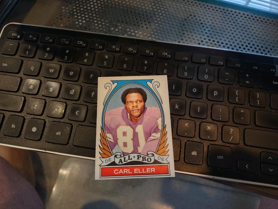 1972 Topps Hi# Football Cards 277 Carl Eller Minnesota Vikings No Creases!