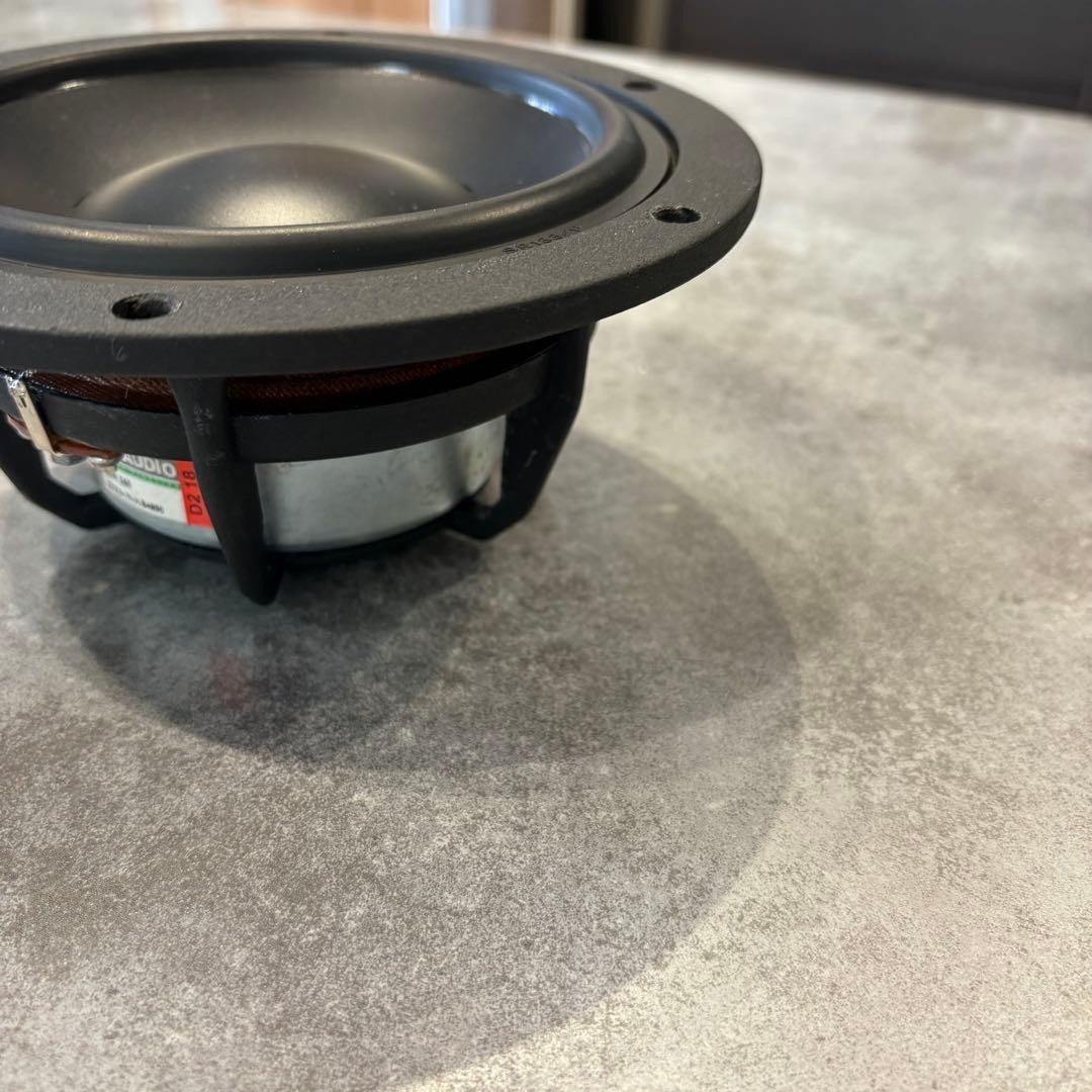 DYNAUDIO SYSTEM 240 MKII Woofer MW160 Tweeter MD-100 Crossover X