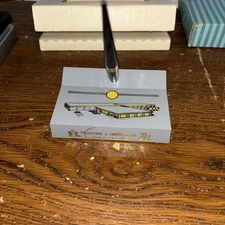 International Harvester Desk Set SHEAFFER vintage Pen And Stand