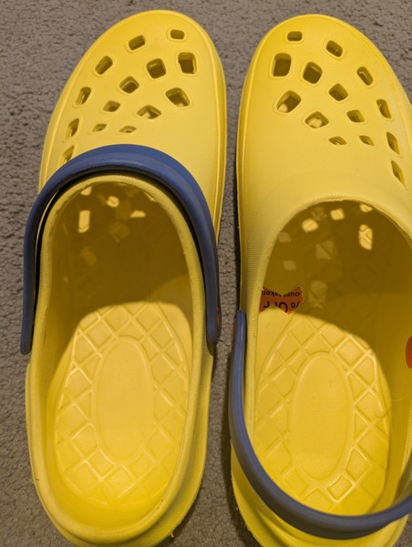 Zuecos Lidl Crocs Unisex Talla 8.5/9.5 Playa Festival Jardín Sandalias Amarillas Nuevos.