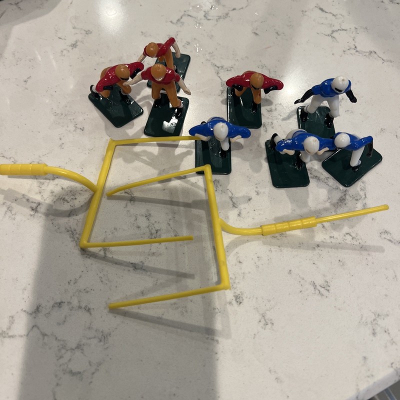 Vtg 1974 Wilton Football Team Cake Decoration Toppers 8 Players 2 Goal Posts