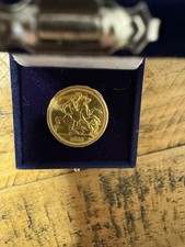 1968 Full Sovereign Coin with 9ct Gold Mount 22ct