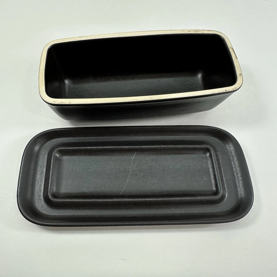 Plato de mantequilla Pfaltzgraff negro con tapa de sol de medianoche tamaño de 1/4 lb Foto 2 de 4