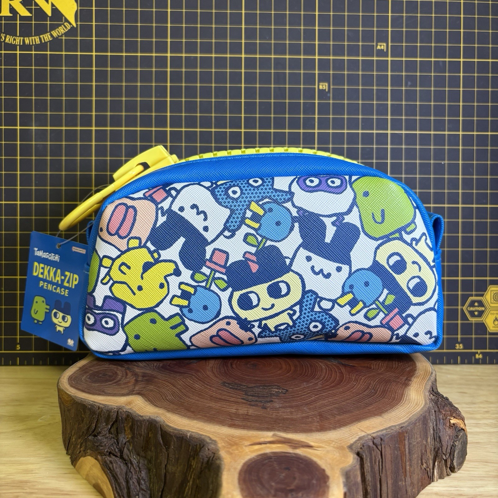 Sun-Star Stationery Tamagotchi Merchandise Pencil Case Large Capacity Dekka Zip