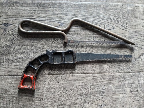 Lat of 2 Vintage Small Hand Saws - Picture 6 of 9