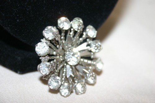 Vintage Ladies Starburst Rhinestone Brooch R-990 - Picture 3 of 5