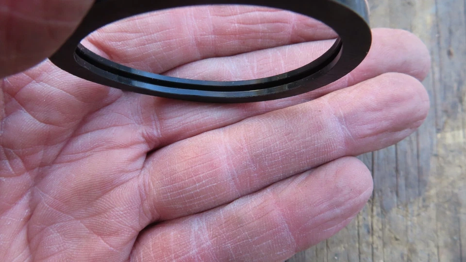 Volvo 240 740 760 780 940 960 S70 V70 850 S80 Thermostat Gasket NOS OEM 6842214 - Image 3 of 4