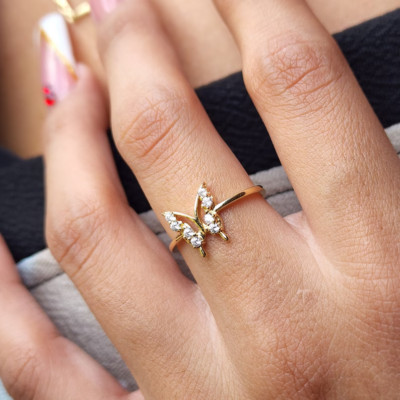 2.9 Ct Round Cut Simulated Diamond 14k Yellow Gold Plated Butterfly Wedding Ring