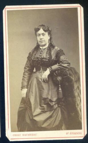 Photographies de collection anciennes antérieures à 1900 en mode de France
