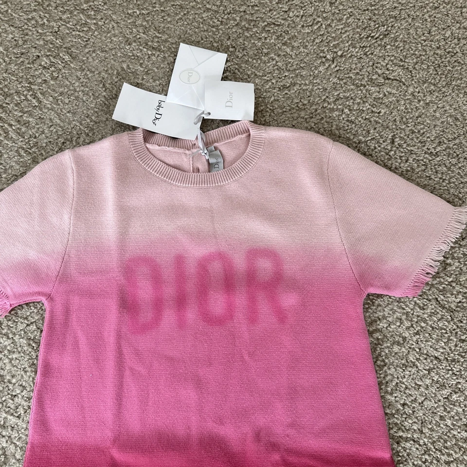 Vestido suéter Christian Dior 100% autêntico novo com etiquetas - Tamanho meninas 10 - Rosa - Imagem 2 de 4