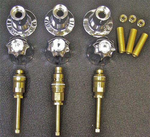 GERBER OEM COMPLETE TUB AND SHOWER 3 VALVE REPAIR AND TRIM KIT - 第 1/1 張圖片