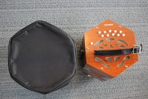 Hohner D40 Concertina Accordion G/C Keys