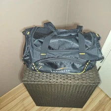 L.A. Fitness Black Gym Duffel Bag Multiple pockets 16"