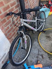 Apollo Twilight Ladies Purple Mountain Bike Front Suspension Hardtail Bicycle