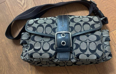 COACH Soho Black 06835 Signature Shoulder Bag Used item For Woman
