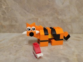 LEGO CLASSIC: Lego Medium Creative Brick Box (10696) 480+ pieces Minifigures