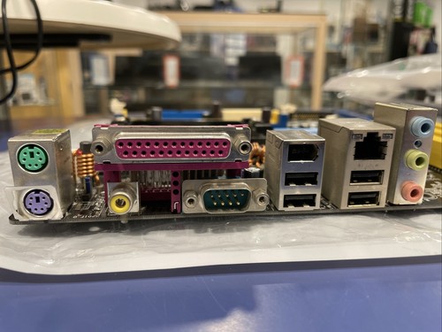 Scheda Madre Asus k8v se deluxe Socket 754 Amd ddr - Foto 2 di 2
