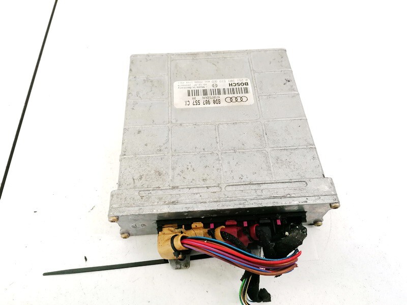 8D0907557CX 0261203939 ECU Engine Computer (Engine Control Unit 