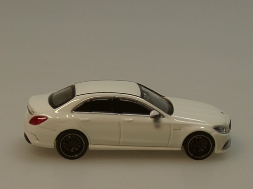 Minichamps Mercedes AMG C63 Limousine, 2019, weiss - 870 038100 - 1:87 - Picture 3 of 4