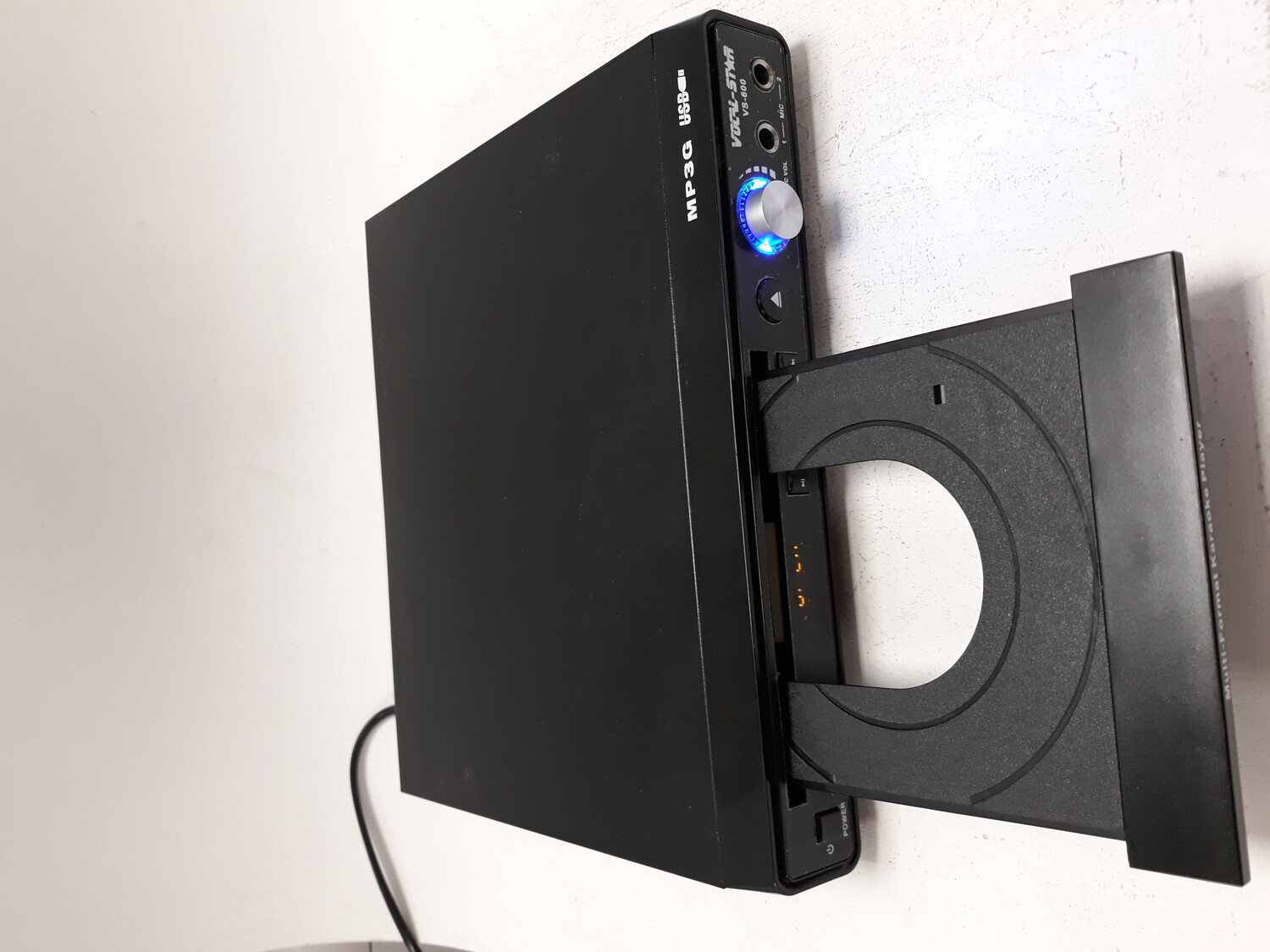 Vocal Star Karaoke Machine VS600 W/ Two Corded Mics & CD Discs 16x Hits