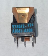 V23072-A1061-A308 AUTOMOTIVE RELAY 24v COIL SIEMENS
