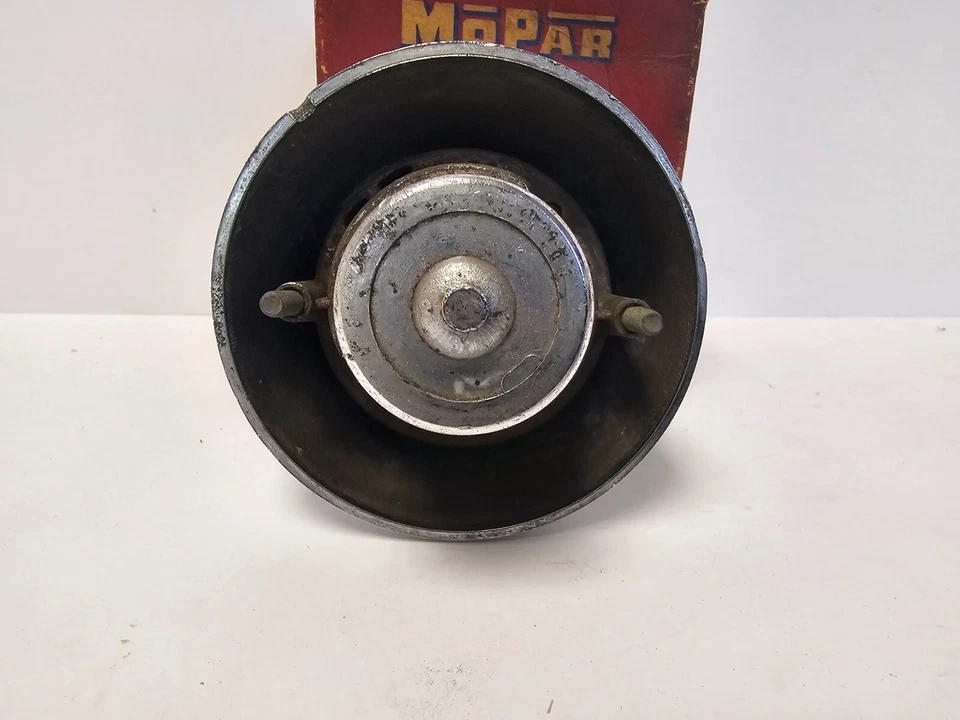 Luz de estacionamiento suburbana Plymouth Belvedere Savoy 1954 bisel 1540173 nuevo de colección Foto 2 de 3