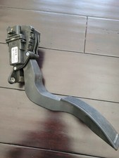 Used Tested 2004-2005 Dodge Durango 5.7l Accelerator Pedal 53032684ac Used Tested 2004-2005 Dodge Durango 5.7l Accelerator Pedal 53032684ac